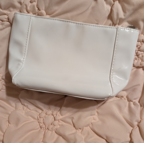 YSL Beaute White Shiny Cosmetic Bag - Picture 3 of 6